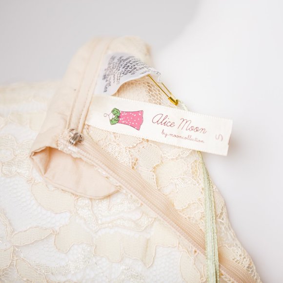 🆕Alice Moon Vintage inspired cream lace - Picture 5 of 7